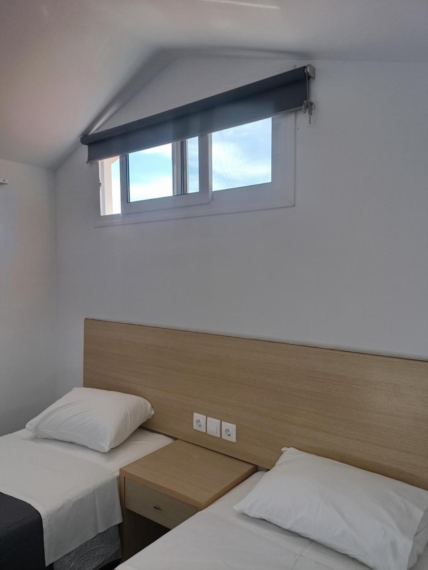 Gatos Beach Hotell Pefkochori Rum bild